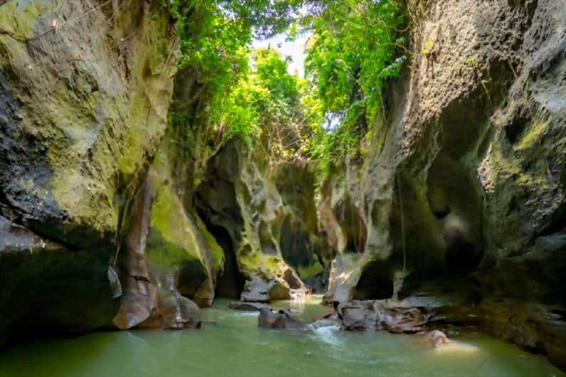 Hidden Canyon Guwang Beji - 25 Tempat Wisata Instagramable di Ubud Bali Super Cantik
