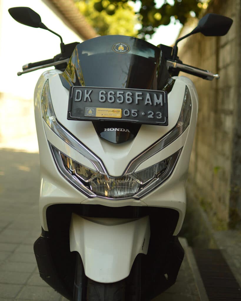 Sewa-Motor-PCX-Bali