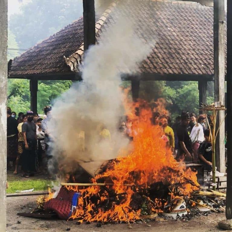 cremation in cremation bali